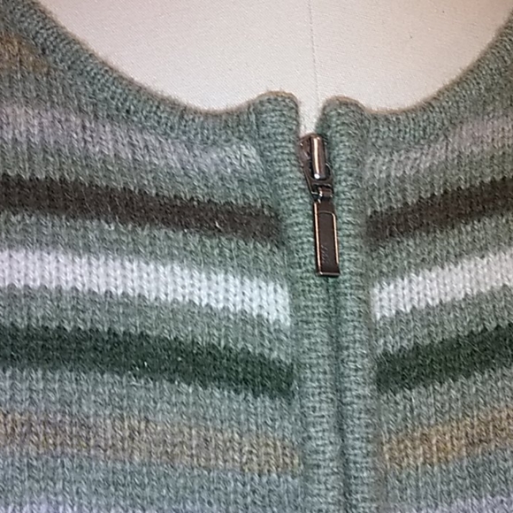 Size large wool cardigan - Picture 2 of 6
